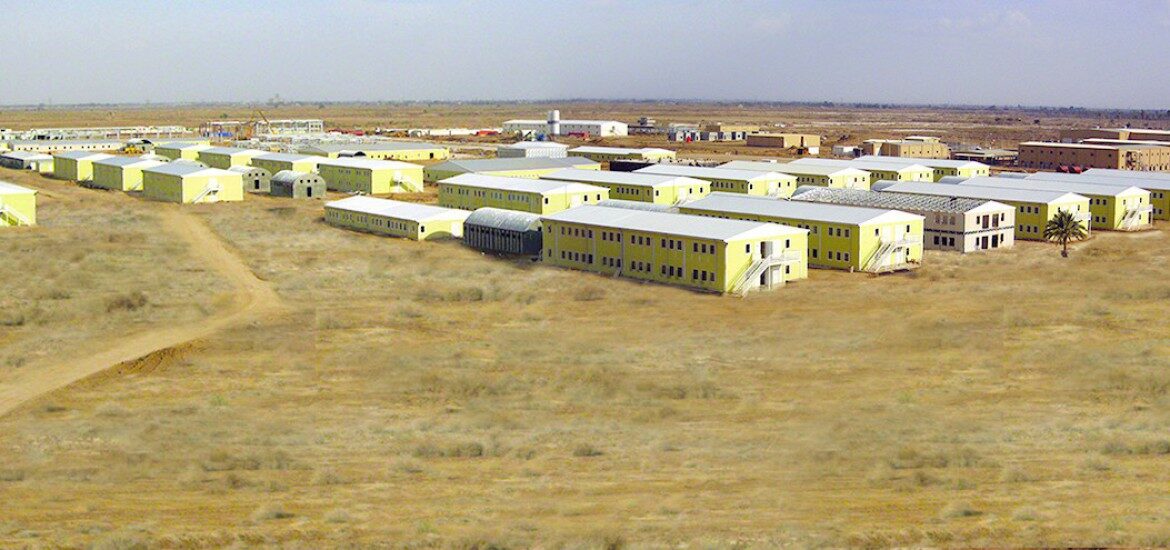 Modern prefabricated commercial building